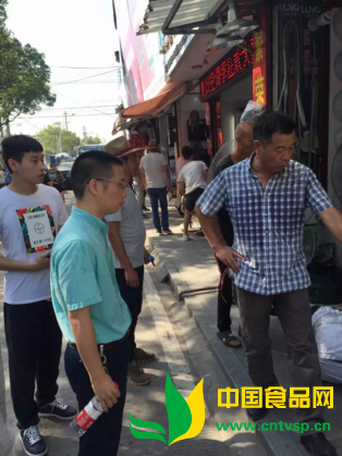 虹桥镇开展食品安全大检查 保卫“舌尖”安全