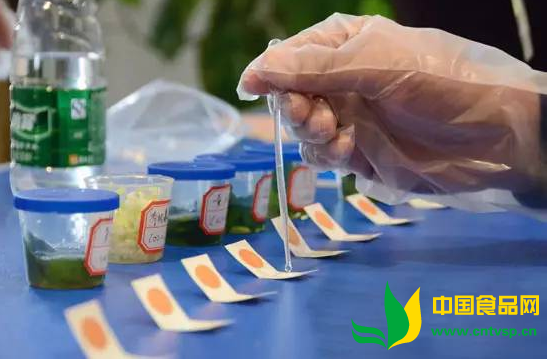 大兴区食药局持续加强暑期食品安全监管力度,保护消费者的饮食安全