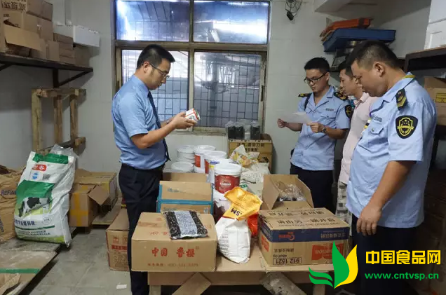 老城检察室联合老城食品药品监督所开展月饼市场专项检查