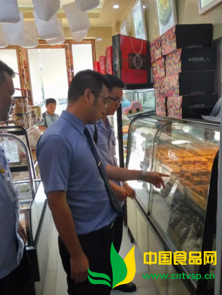 老城检察室联合老城食品药品监督所开展月饼市场专项检查