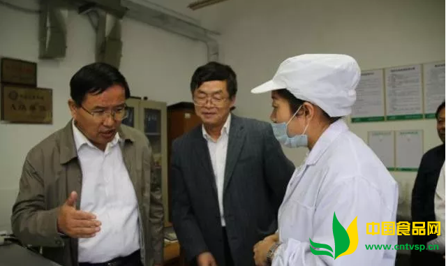 东港市食品药品监督管理局督导我区十九大食品安全保障工作